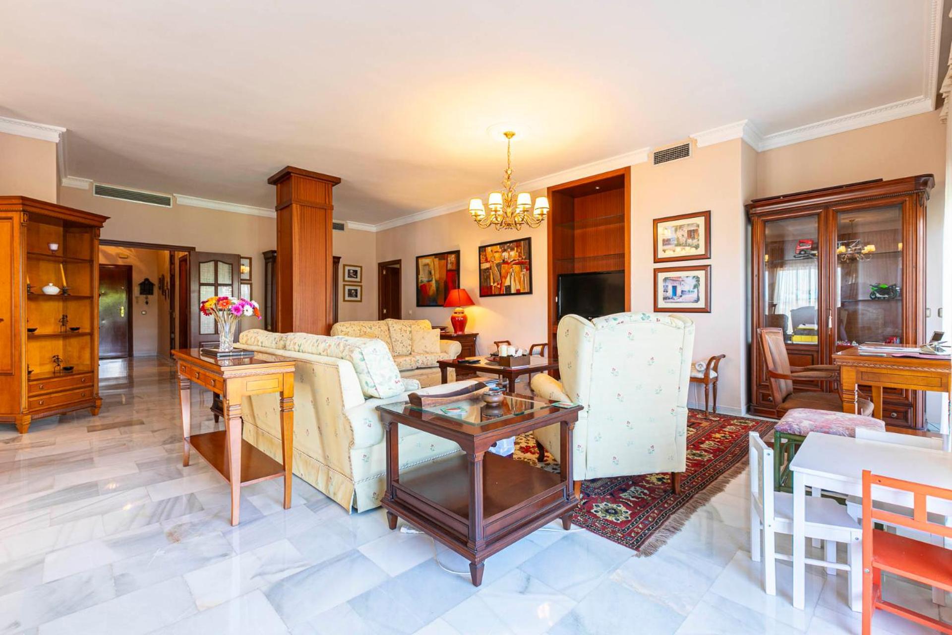 Stylish And Spacious 3 Bedroom * Marbella