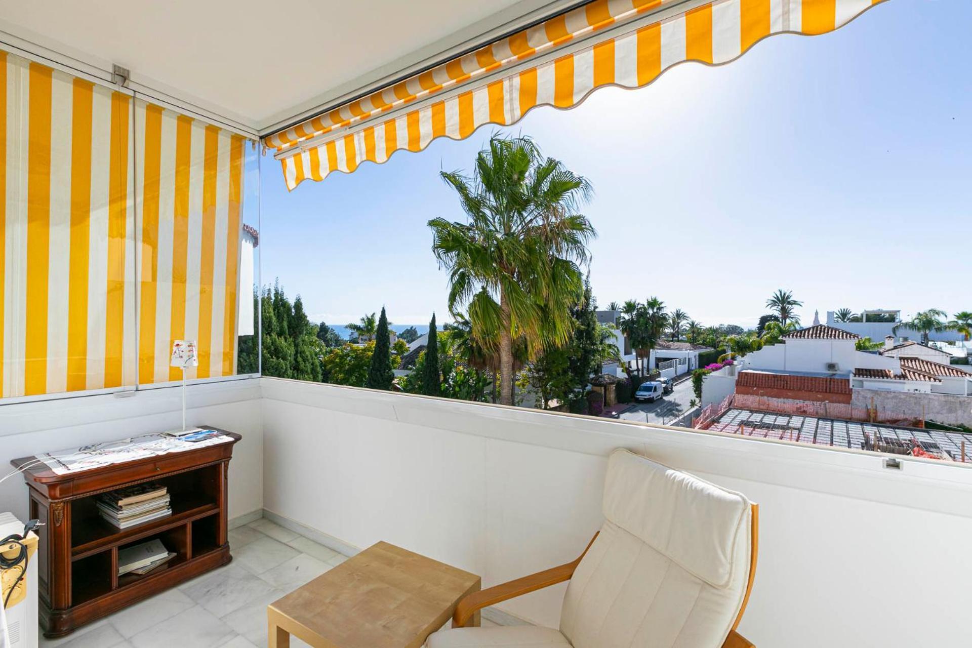 Stylish And Spacious 3 Bedroom Apartment Marbella