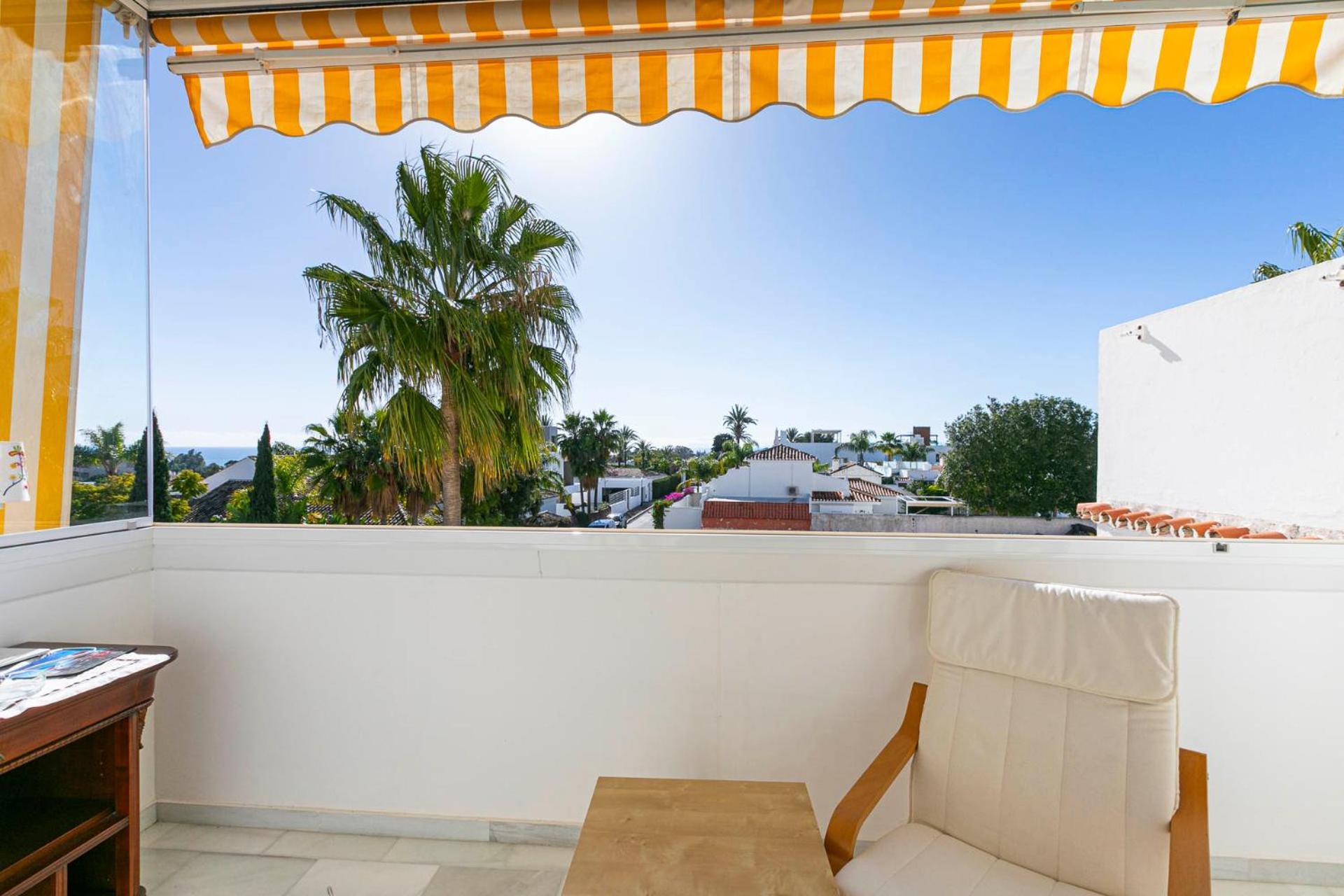 Apartment Stylish And Spacious 3 Bedroom Marbella